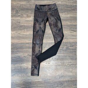Womens lululemon leggings size 2 Gold and Black Metal or Beaded pattern